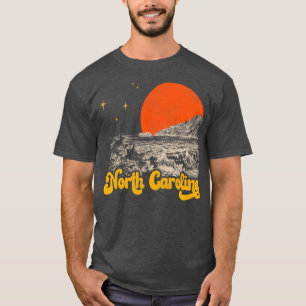 Vintager Staat von Nord-Olina Mittelalter Bedrängn T-Shirt