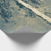 Vintager Texturwald gegen grauen Himmel Geschenkpapier (Ecke)
