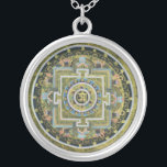 Vintager tibetischer tantrischer Buddhismus Mandal Versilberte Kette<br><div class="desc">Auf dieser Halskette steht ein Vintager tibetischer Tantrischer Buddhismus Mandala Thangka,  der eine exquisite Schönheit und Höflichkeit zeichnet. Ein bedeutendes Schmuckstück Geschenk,  um positive Energie,  Gleichgewicht,  Gleichgewicht und viel Glück zu beschwören,  für Frauen und Männer. Selten und einzigartig!</div>