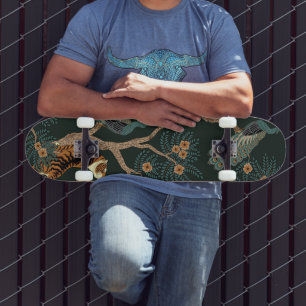 Vintager Tiger und Pfau Skateboard