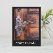 Vintager Türgriff, echtes Anwesen aus altem Holz Einladung (Stehend Vorderseite)