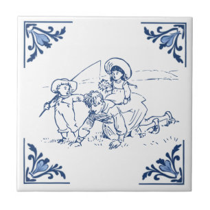 Vintager Vater und Kinder, die Delft Blue und Whit Fliese