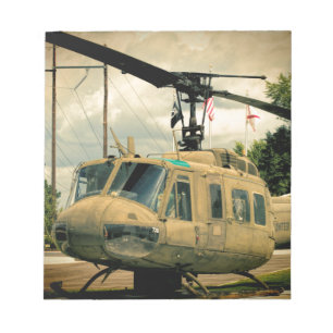 Vintager Vietnam Era Äm-1 Huey Militärhubschrauber Notizblock