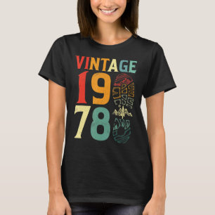 Vintages 44-jähriges Camping 1978 Wandern T-Shirt