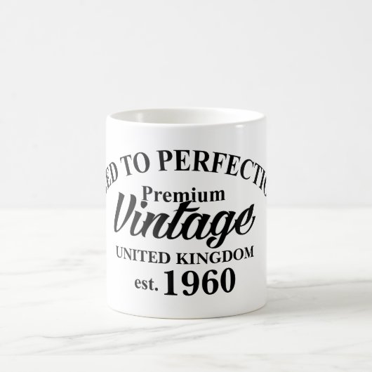 Vintages Alter bis Vollendung Alter lustig Kaffeetasse (Mittel)