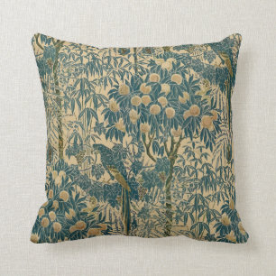 Vintages Art Nouveau Macaw Muster von Walter Crane Kissen