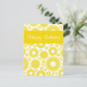 Vintages Blumengelb Happy Geburtstag Postkarte (Stehend Vorderseite)