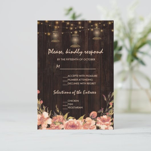 Vintages Blumenholz Alte Lanterns Hochzeit RSVP (Stehend Vorderseite)