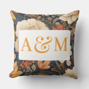 Vintages Boho-Floral-Muster mit Doppelmonogramm Kissen