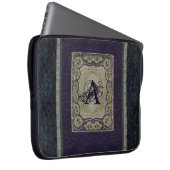 Vintages Buchdesign Mit Monogramm Laptopschutzhülle (Vorne Rechts)