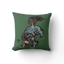 Vintages chinesisches Shi Lion über Hunter Green