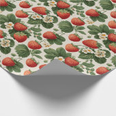 Vintages Erdbeermuster mit Blüten Geschenkpapier (Ecke)