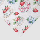 Vintages Erdbeermuster Teacup Blumenmuster Seidenpapier (Ausschnitt)