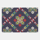 Vintages europäisches Folklore-Kunststickermuster Geschenkpapier Set (Vorderseite 2)