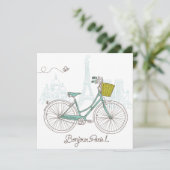 Vintages Fahrrad mit niedlichem Korb in Paris (Stehend Vorderseite)