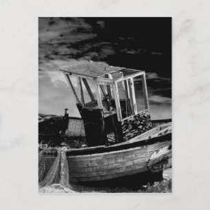 Vintages Fischerboot. Postkarte