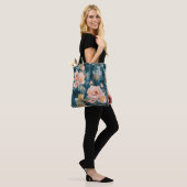 Vintages, florales Muster (3) Tasche (Am Model)