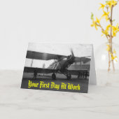 Vintages Flugzeug 1933, Ihr erster Arbeitstag Karte (Gelbe Blume)