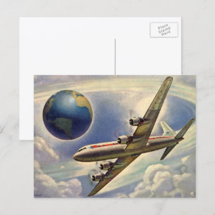 Vintages Flugzeug, das in Wolken um die Welt flieg Postkarte