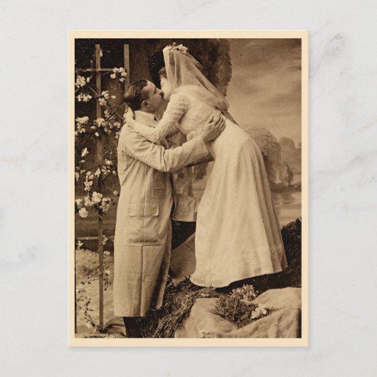 Vintages Foto des Hochzeitsküssens Postkarte (Vorderseite)