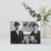 Vintages Foto mit den Großeltern Postkarte (Stehend Vorderseite)