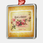 Vintages Französisches Parfüm-Label Ornament Aus Metall (Links)