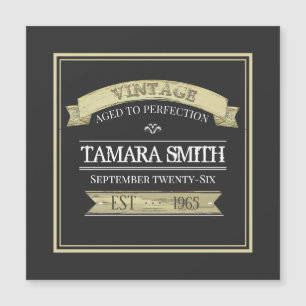 Vintages Geburtstagszeichen rustikal über dem Hüge Magnetkarte