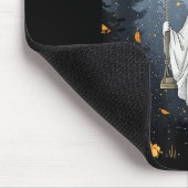 Vintages Geisterschwingen in Forest Night Hallowee Mousepad (Ecke)