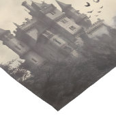 Vintages Gotisches Halloween-Party Vampire Burg Kurzer Tischläufer (Ecke)