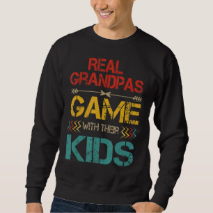 Vintages Grandpas-Spiel mit ihrem Kinderspiel Sweatshirt