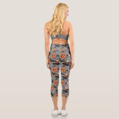 Vintages Halloween Cats und Pumpkins-Muster Capri Leggings (Rückseite)