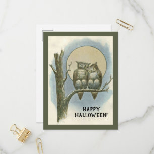 Vintages Halloween-Paar auf dem Nachtmond Einladungspostkarte