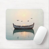 Vintages Holzboot auf ruhigem Wasser Mousepad (Mit Mouse)