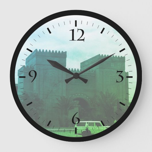 Vintages irakisches Museum in Bagdad Große Wanduhr (Vorderseite)