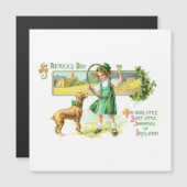 Vintages irisches Lass, Kleeblätter und Hund Magnetkarte (Vorne/Hinten)