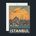 Vintages Istanbul Cityscape Postkarte<br><div class="desc">Reisen Sie mit diesem wunderschönen Vintagen Poster ins Herz der Türkei. Das Design zeigt eine atemberaubende Abbildung der ikonischen Skyline von Istanbul, einschließlich historischer Moscheen und Kuppeln, Set gegen einen feurigen Sonnenuntergang und eine Herde von Möwen, die über dem Kopf steil ansteigen. Dieses Plakat ist ein perfektes Stück Wandkunst für...</div>