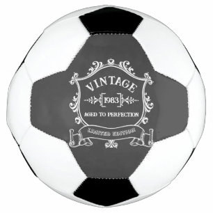 Vintages Jahr bis zur Perfektion Geburtstag Fußball