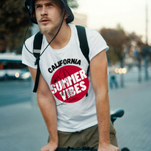 Vintages Kalifornien Surfen Rote Sonnensegel T-Shirt