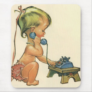 Vintages Kind Niedlich Blond Girl spricht auf Spie Mousepad