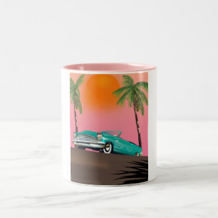 Vintages klassisches Auto im Paradies Zweifarbige Tasse
