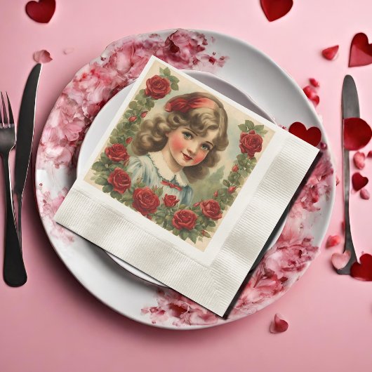 Vintages kleines Mädchen mit Rose Serviette