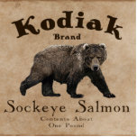 Vintages Kodiak-Lachs-Etikett (Bären) Fotoskulptur Magnet<br><div class="desc">Die links Hälfte eines Labels aus einer Dose des mythischen Kodiak Brand Sockeye Lachs, ca. 1879. Die rechte Hälfte, mit dem Bild eines Sockeye Lachs, ist ebenfalls verfügbar. Das braune und sepia Bild zeigt einen Kodiak Bär (Ursus arctos middendorffi). Es erscheint auch Text mit "Kodiak Brand Sockeye Salmon", "Sockeye Lachs"...</div>