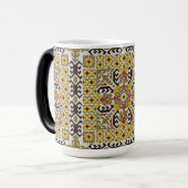 Vintages, kompliziertes arabisches ethnisches Must Verwandlungstasse (Vorderseite Links)