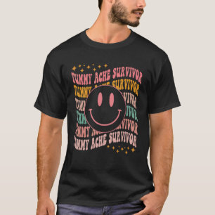 Vintages Lächeln Face Retro Groovy Tummy Ache Surv T-Shirt