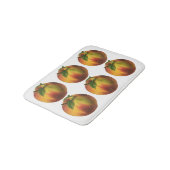 Vintages Lebensmittelobst, reife Bio Pfirsich mit  Badematte (Schrägansicht)