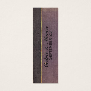 Vintages Lila Buch Platzkarte und Lesezeichen