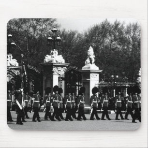 Vintages London Changguard Buckingham Palace Mousepad