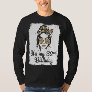 Vintages Mädchen Es ist mein 32. Geburtstag Happy  T-Shirt