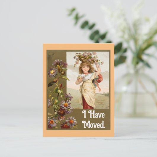 Vintages Mädchen mit Blume Postkarte (Stehend Vorderseite)