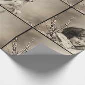 Vintages Mädchen mit Riesenhase Geschenkpapier (Ecke)